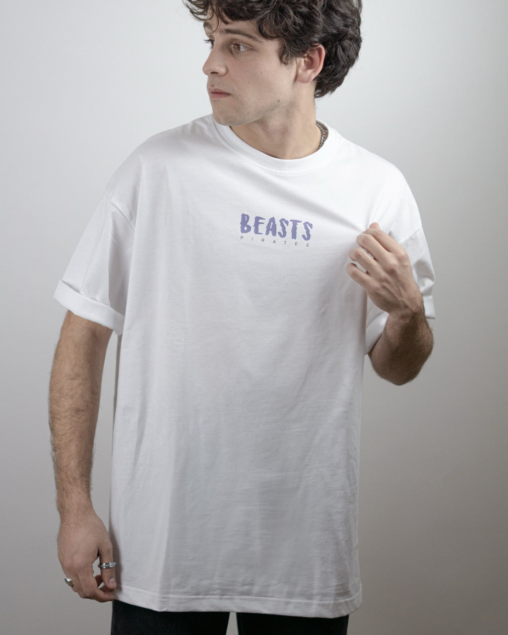 camiseta de kaido de one piece color blanca frontal