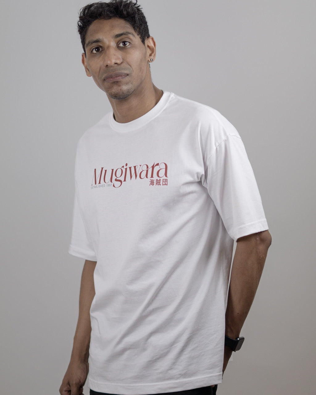 camiseta one piece mugiwara blanca frente
