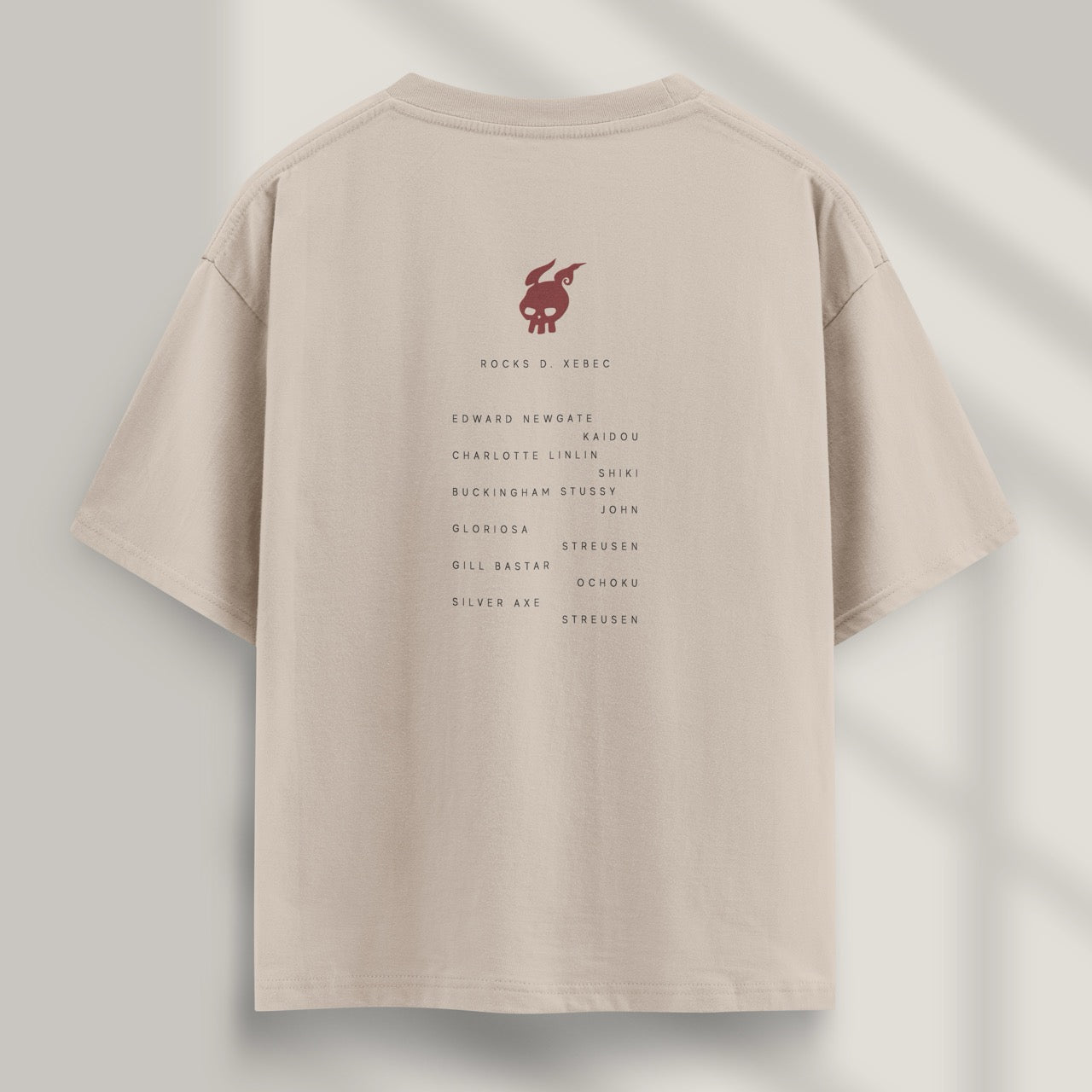 camiseta one piece beige detras