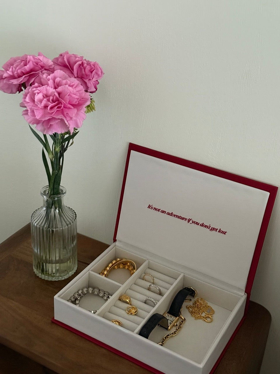 Joyero Libro  Vol. II - Aesthetic Anime Archives